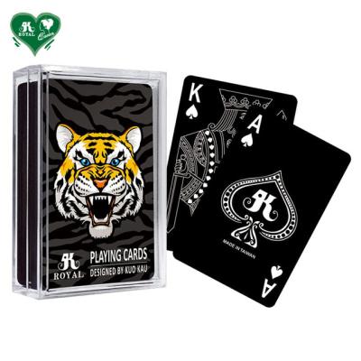 China Plastic Black Playing Cards With Expanded Gloss Varnish for sale