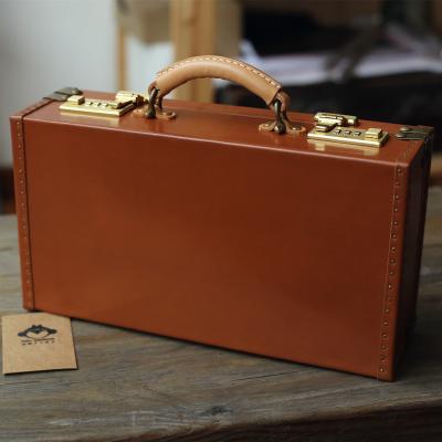 China 14 Inch Retro Business Handmade Leather Case Briefcase Custom Mini Suitcase for sale