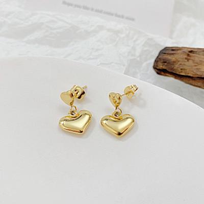 China Soft Texture Geometric Fashion Jewelry Stainless Steel Shape Gold Plated Peach Heart Shape Stud Earrings for sale