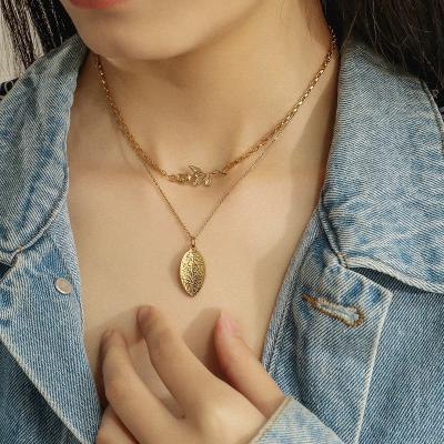 China Rose Flower Leaf Pendant Fashion Double Necklace Stainless Steel Clavicle Chain Steel Necklace Titanium Gold Plated Temperament FASHIONABLE for sale