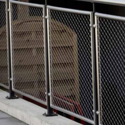 China Mill Finish / Colored Finish SS Wire Rope Mesh Customized Stainless Cable Mesh for sale