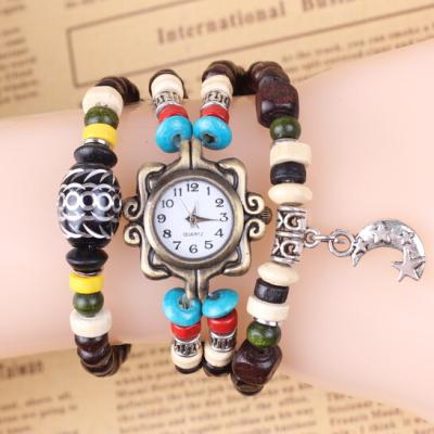 China Met de hand gemaakte Armbandhorloges voor Vrouwen met Maantegenhanger, Partij Geparelde Juwelenarmbanden Te koop