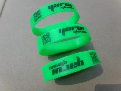 China Green Personalized Custom Usb Flash Drive 2gb 4gb , Silicone Wristband Bracelet Shape for sale