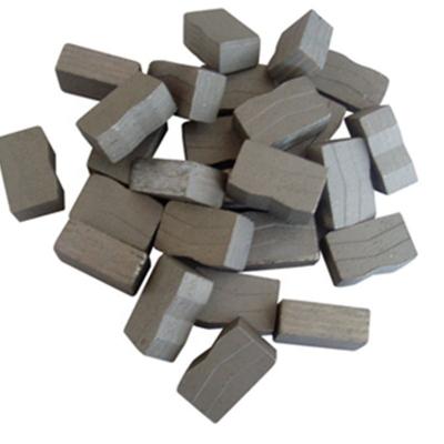 China Diamond Tools For Granite Sandstone Basalt Stone PCD Cutting Segments For Limestone for sale