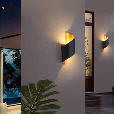 中国 中庭のためのS字形の屋外の壁のランタンのSconce 3と9W 4000K 販売のため