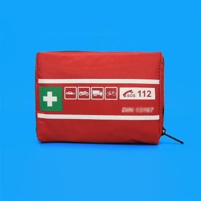 China Hot Selling Goods 2022 Red Color Custom Home Use Outdoor Medical Fist Aid Displacement Kit Bag for sale