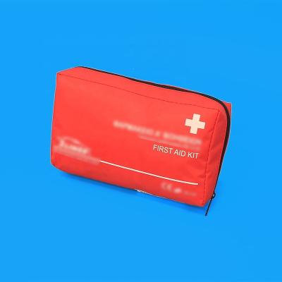 China Durable Wholesale Fast Delivery Traveling Outdoors Medical Care Fist Aid Kit Safety Bag for sale