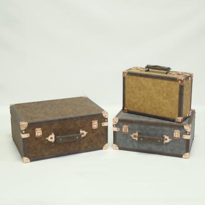 China Vintage Gift Custom Decorative Wooden Chinese MDF Small Folding Suitcase for sale