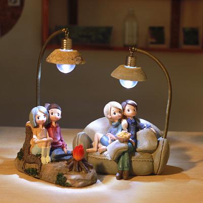 China Wholesale Europe Lovers Figure Decorations , Boys And Girls Small Night Lights for sale