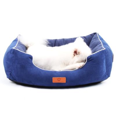 China Sustainable Wholesale Fashion Filling All Seasons Universal Soft Fluffy Pet Bed For Dogs And Cats for sale