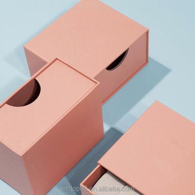 China Recyclable Pink Packaging Paper Creative Folding Jewelry Box Durable Elegant Modern for sale