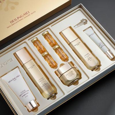 China BEILINGMEI Luxury Golden Caviare Women Facial Skincare Set Customize Cosmetic Packaging Lighten Wrinkle Caviar Skin Care Routine en venta