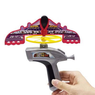 China Flight Disc 3 in 1 Toy Pull String Disc Flight Launcher Toys Outdoor Flying Disc Launcher for Kids for sale