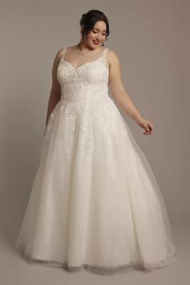 China Plus Size V-neck Beaded Empire Spaghetti Strap Applique Lace-up Chapel Train Ivory Tulle Tank Ball Gown Wedding Dress for sale