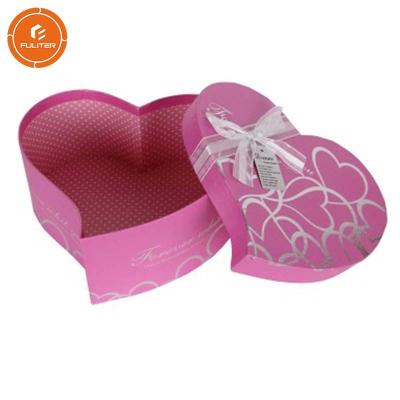 China Decorative gift box with ribbon heart shaped pretty chocolate case for sale