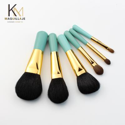 China Angular Blush Easy-to-Wear Travel-Size Makeup Set Brushes 1000 Synthetic Hair Makeup Brush Sets for sale