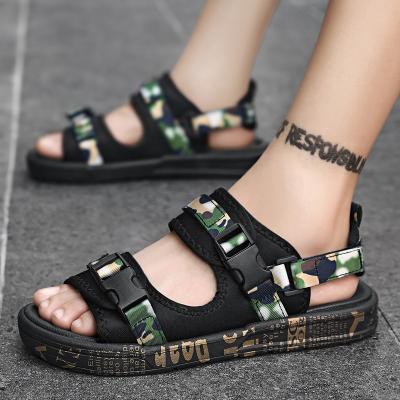 China 2021 two wall sandals unisex thick sole wear summer light unisex sandals sport beach shoes sandals for sale