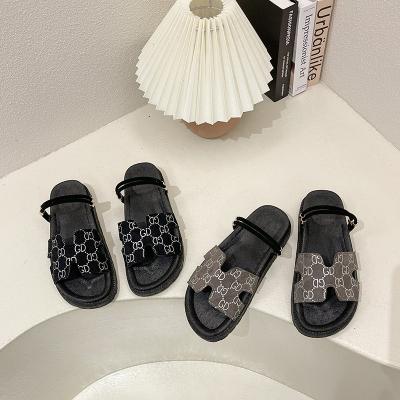 China 2021 Fashion Trend Women's Low Heel Open Toe Sandals Shoes Flat Comfortable Slide Beach Sandal For Ladies for sale