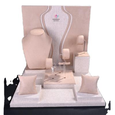 China Pink Jewelry Disply Jewelry Display Packaging Metal Jewelry Displays Set For Cabinets Window for sale