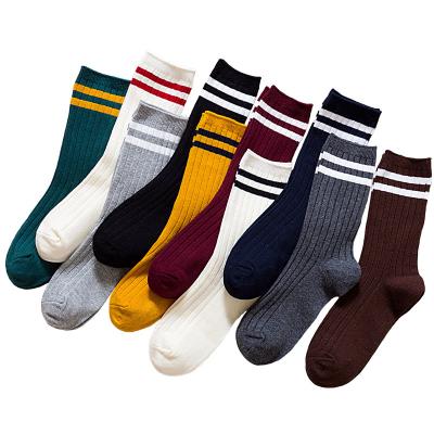 China 2022 New Cotton High Quality Luxury Sports Socks Breathable Unisex Striped Socks For Men Women Socks for sale