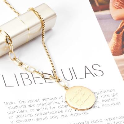 China 2020 new style FASHIONABLE savory letter simple design pendant necklace gold plated necklace jewelry stainless steel women necklace for sale