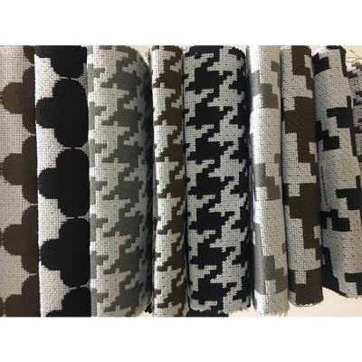 China Best Seller Houndstooth Style Knitting Fabric Shrink-Resistant Sofa Fabric Jacquard Polyester Staple for sale