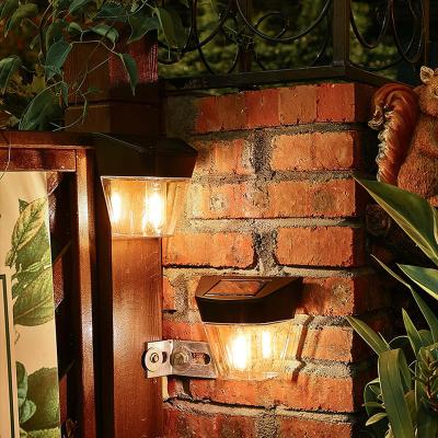 China Retro Light Control Smart Solar Outdoor Waterproof Solar Tungsten Garden Lights Decorative Light for Garden Park Villa Terrace for sale