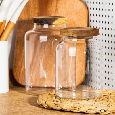 China Heatable Gloway Oem Wide Mouth Thick High Borosilicate Glass Large Kitchen Grains Container Glass Spice Food Storage Jar With Wooden Lid for sale