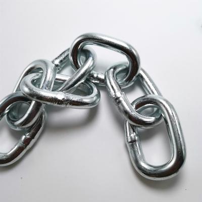 China Drag Height 8mm Chain Link Chain Welded DIN5685A Short Standard Galvanized Steel Link Chain for sale