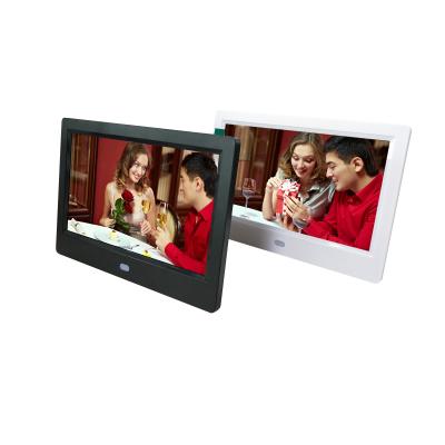 China New Design Popular Digital Clock Frame VCR Loop Player 7 Inch Digital Photo Frame for sale