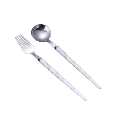 China Stainless Steel Flatware Hardware Handle Flatware Spoon Fork Knife Durable Slim Modern Home Stylish Design Plastic Cutlery Set for sale