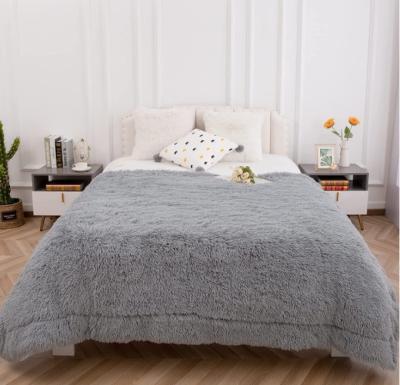 China Sustainable Decorative Extra Soft Fuzzy Long Hair Shaggy Solid Faux Fur Throw Blanket for sale