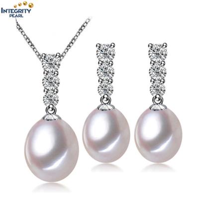 China Religious 925 Sterling Silver Genuine Genuine Natural Freshwater Cultured Pearl Necklace Jewelry Set for sale