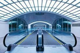 China 13 Degree Airport Moving Walkway VVVF Controlled Supermarket Escalator for sale