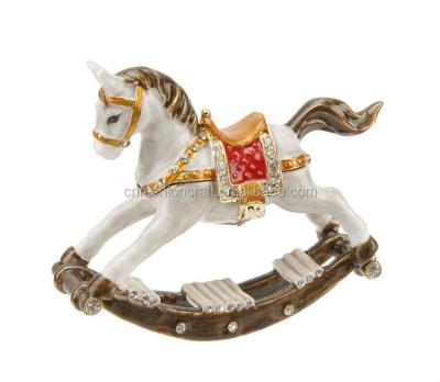 China 2021 Prized Decoration Rocking Horse Metal Trinket Box For Girlfriend for sale