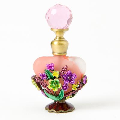 China PERFUME Dubai Heart Shape Flower Metal Perfume Bottle For Girls for sale