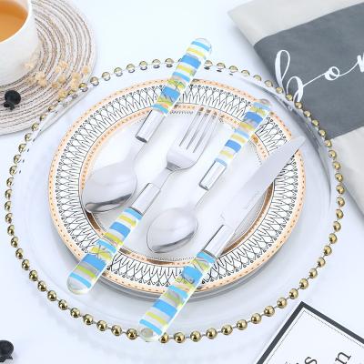 China Wholesale 24Pc Sustainable Stainless Steel Dinnerware Set Knife, Fork Spoon Cutlery Sets Portable Plastic Handle Flatware Sets for sale