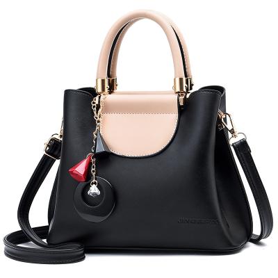 China 2021 New Design Ladies Daily Used Fashionable Ladies Handbag Large Simple Elegant Handbag Bag for sale