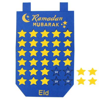 China Hot Selling Durable Felt Ramadan Eid Mubarak Kareem Wall Hanging Numbered Countdown Advent Calendar Ramadan for sale