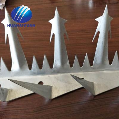 China Large Protection Razor Barbed Spike Anti Climb Wall Spikes High Security Galvanized Single Steel Razor Garden Fence HUAHAIYUAN 60-120mm for sale