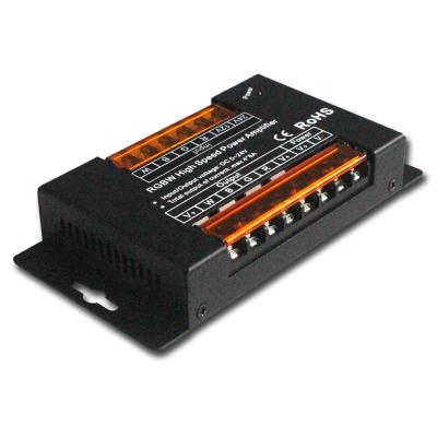 China RGBW 4CH DC5V- 24V PWM Dimming 384W PWM LED High Speed ​​Amplifier L160x W90x H30mm for sale