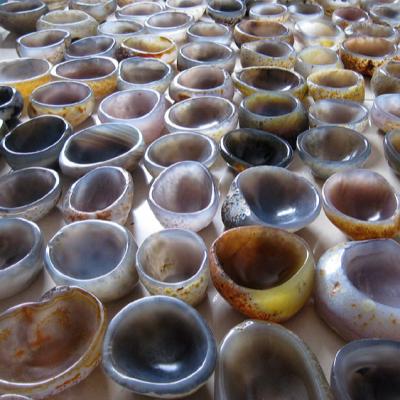 China China Wholesale Natural Hand Carved Polished Quartz Crystal Singing Bowls Agate Ashtray for sale