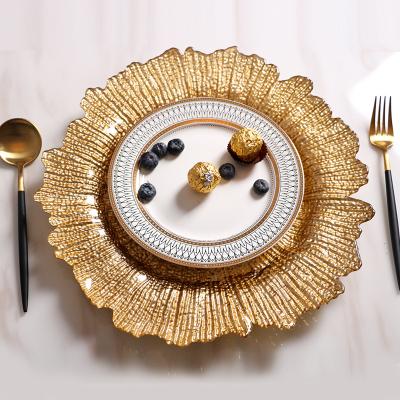 China Newest Rose Gold Silver Reef Glass High Quality Viable Elegant Wholesale 13inch Wedding Charger Plates for sale