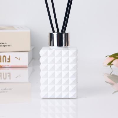 China High Quality Luxury Home Fragrance Reed Scent Diffuser Glass Bottle Pattern Bottle for sale