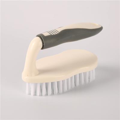 China Factory Sustainable Wholesale L Shape Tpr Handle Plastic Scrub Cloth Cleaning Brushes For Household for sale