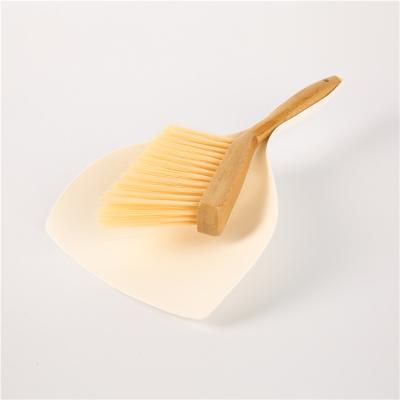 China Dustpan Cleaner Plastic Mini Brooms And Dustpan Dustpan Broom Set New Design Home Household for sale