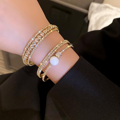 China European men and women and new American fashion open diamond bracelet braceletFashion exaggerated zinc alloy bracelet for sale