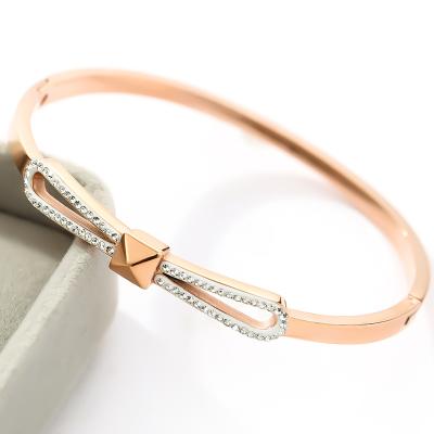 China Men's and women's bracelets the new Korean version of the pyramid bracelet titanium steel female rose full gold diamond bracelet fashion bracelet for sale