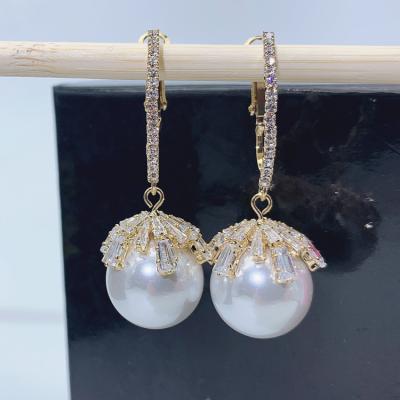 China 2020 high-end female friendly exquisite French zircon temperament net celebrity ear earrings zircon plated new real gold for sale