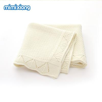 China Wearable Acrylic Knitted Baby Blankets Newborn Baby Wrap Covering With Lace for sale